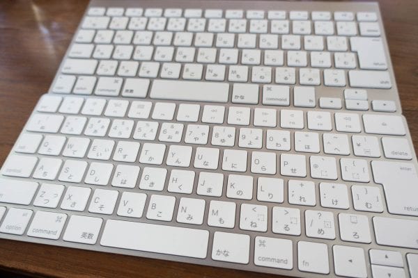 「Apple Wireless Keyboard」との外観比較
