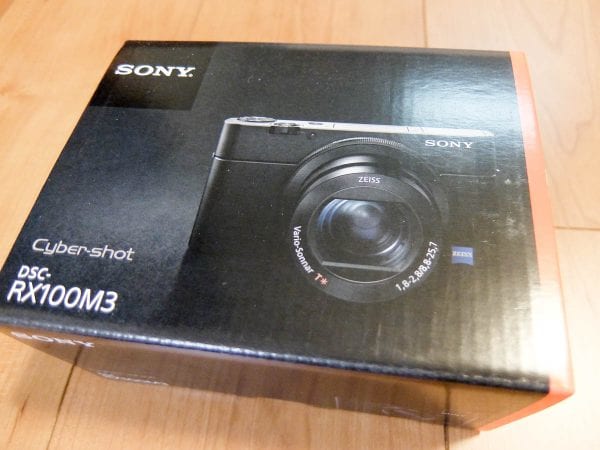 RX100M3のパッケージ