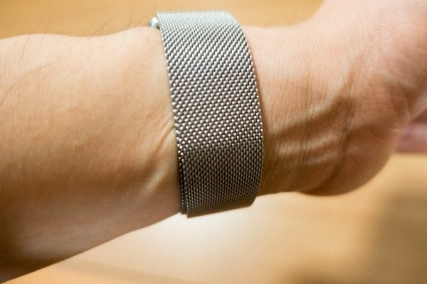 ミラネーゼループはガッチリ固定される