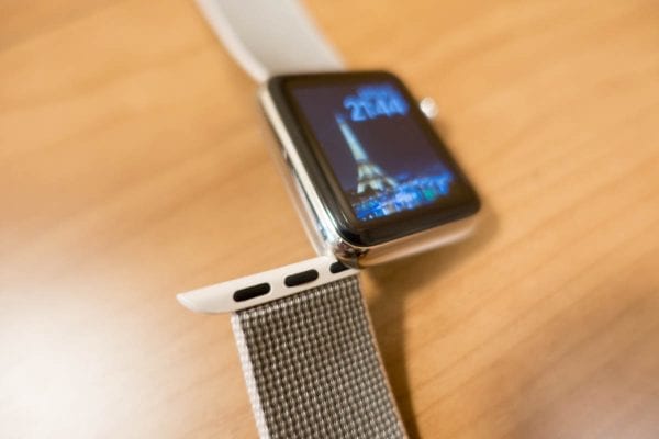 ウーブンナイロンバンドを取り付ける時の状態
