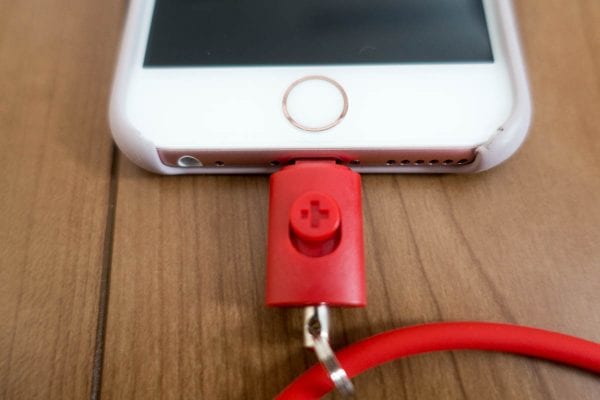 Simplism Lightning用ネックストラップレビュー Iphoneを首からぶら下げるのにお勧め アナザーディメンション