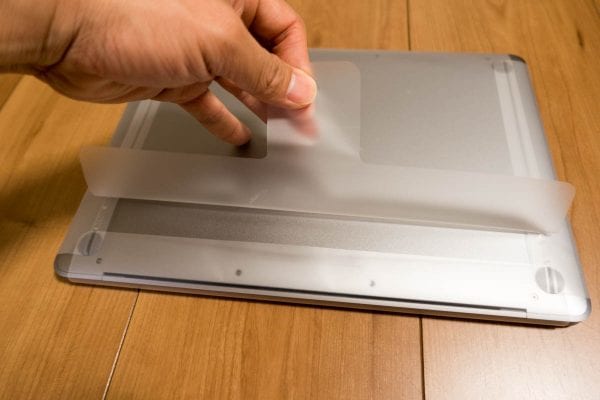 いよいよフィルムを外し開封、、、