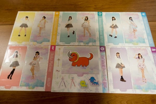 メンバーの写真とトリオくん
