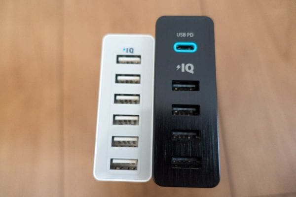 Anker社製の5ポート充電器との比較