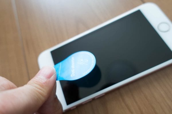 ホコリ除去用のシールもあり