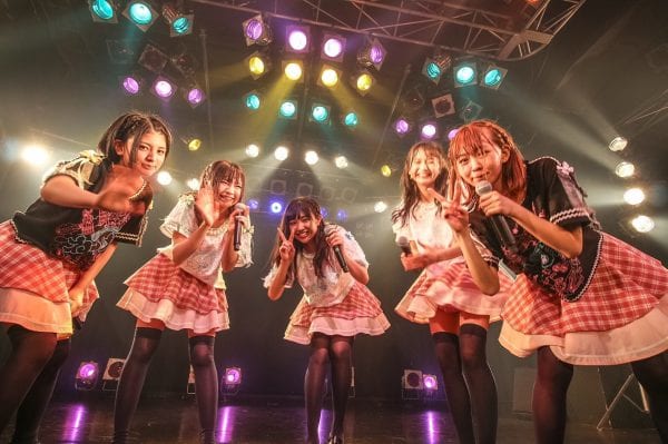 制服衣装の新バージョンが登場