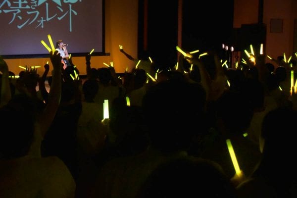 西ひより生誕祭は「黄色いサイリウム祭り」