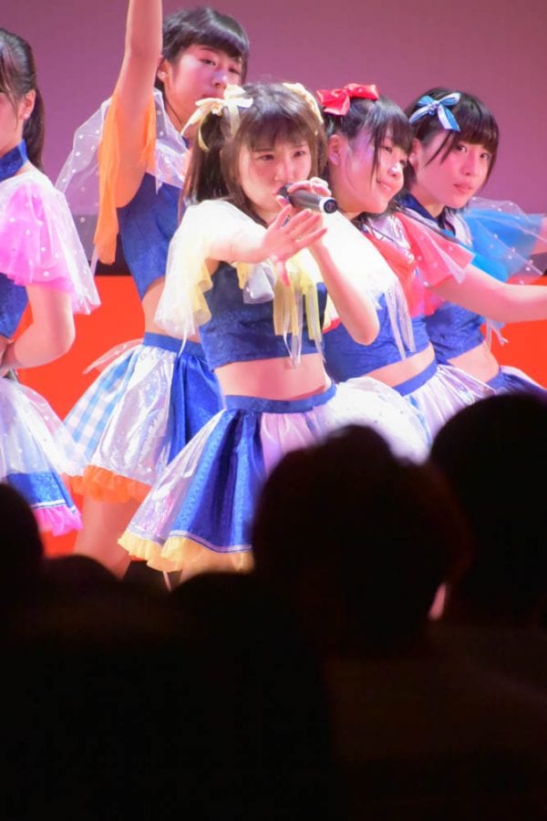 盛り上がる会場