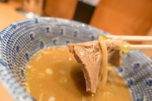 チャーシューも分厚い