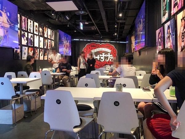 「完全なるアイドルCafe」の様子
