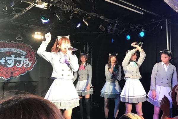 あれ、はーちんの胸元のリボンが無い。