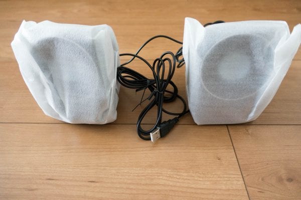中身はスピーカーのみ