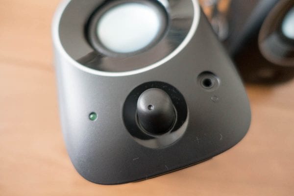 電源スイッチ