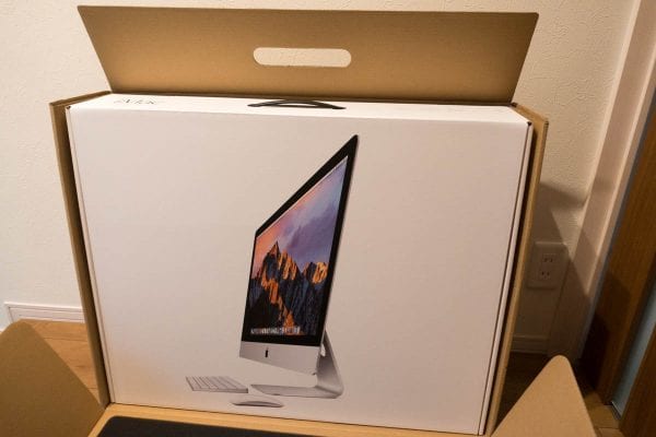 2017年1月購入したiMacの化粧箱