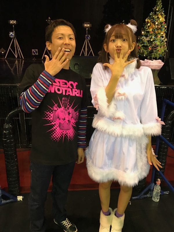 松田美里さんとの写メ。勝手に「チンアナゴ」の顔されたw