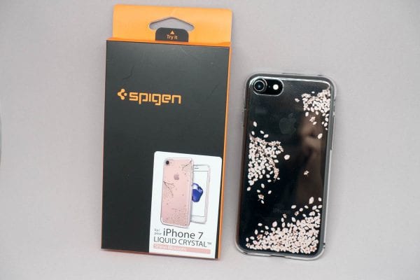 Spigen『リキッド・クリスタル シャイン・ブロッサム』
