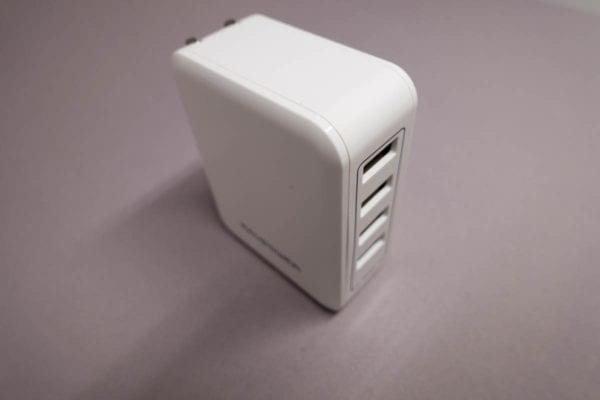 RAVPower『40W 4ポートUSB充電器』