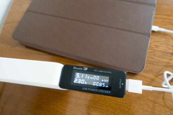 iPad Air 2を充電