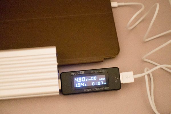 iPad Air 2を2.1Aポートで充電