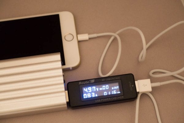 iPhone 6 Plusを2.1Aポートで充電