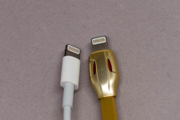 Apple純正ケーブルとの比較