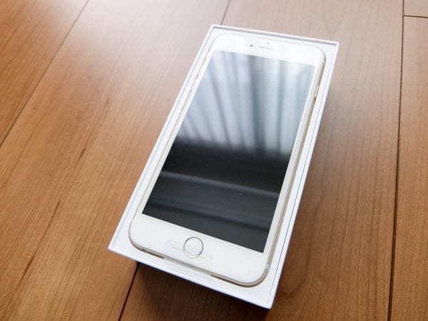 母のスマホデビューはiPhone 6 Plus