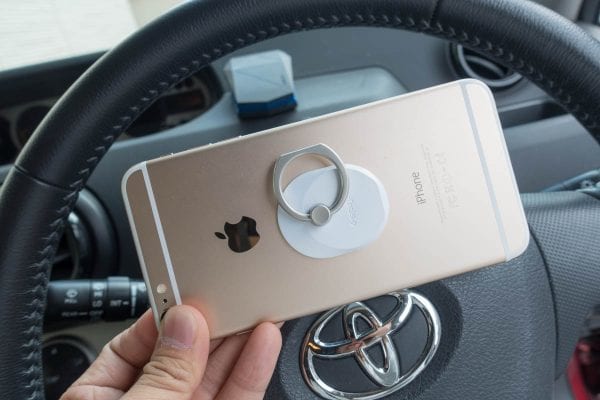 カーナビはスマホで十分 Iphoneを車載する時の課題は 真夏の熱さ と 真冬の寒さ アナザーディメンション