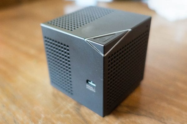 外部入力としてHDMI・MHLを搭載