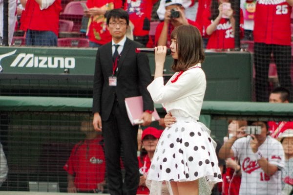 松田美里の国歌斉唱