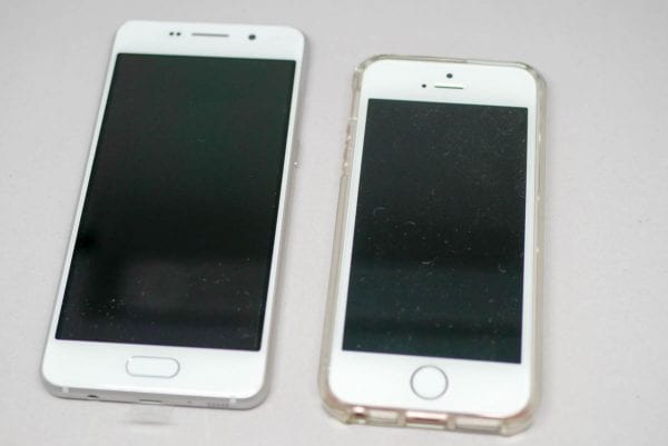 iPhone SEとの比較
