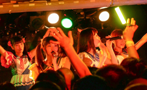 小規模なライブハウスで『密度』が高い