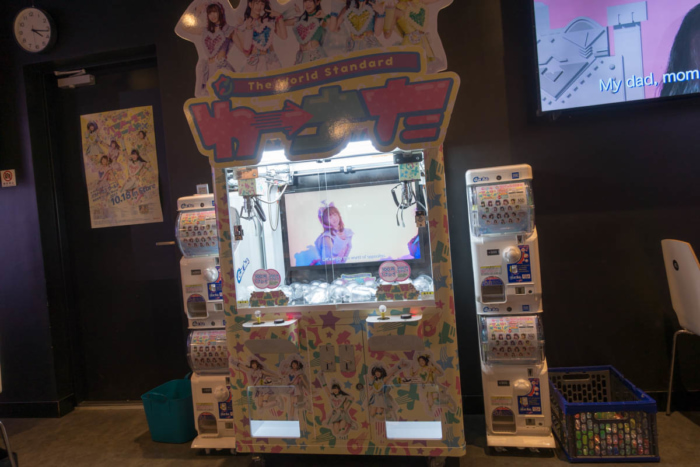 クレーンゲームとガチャガチャ