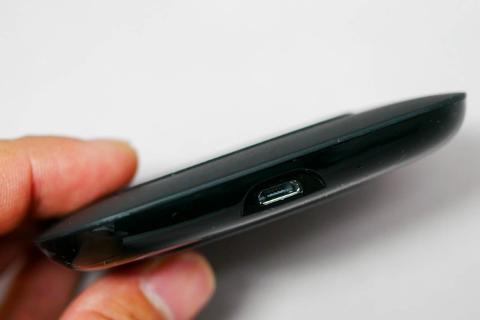 入力はmicroUSB
