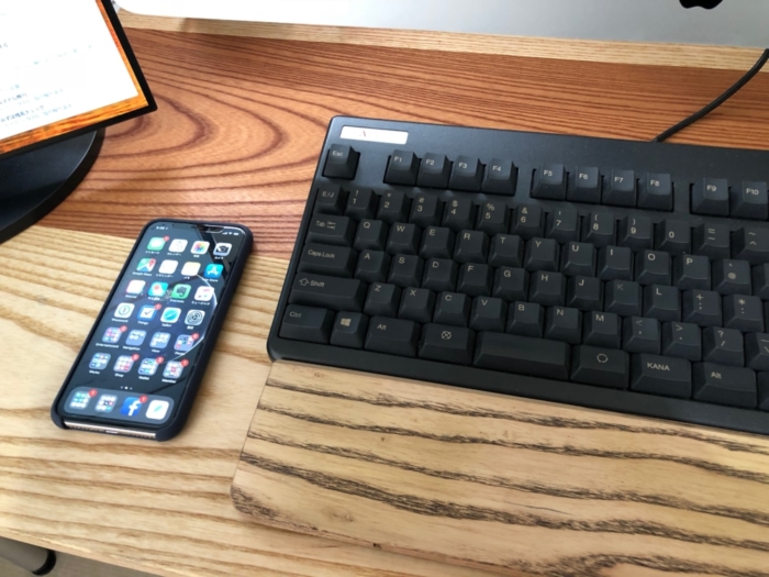 PCの横においたまま操作とかができない