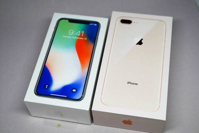 iPhone XとiPhone 8 Plusの化粧箱