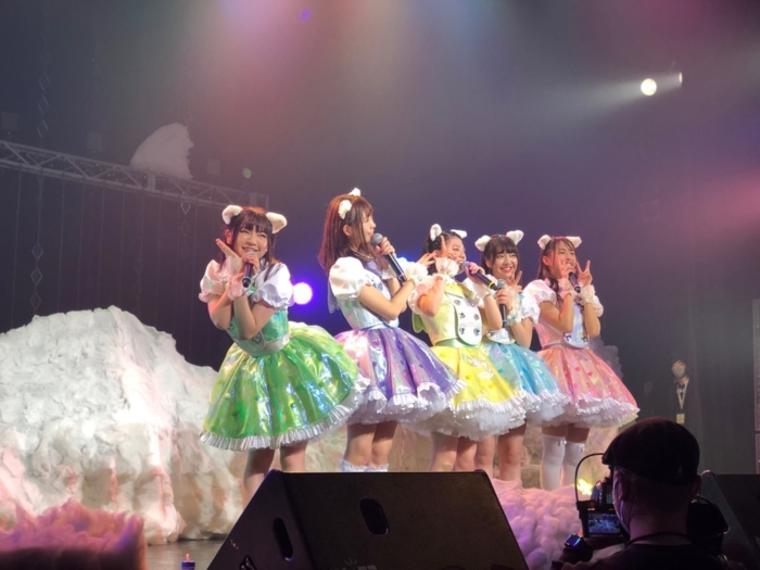 新曲WELCOME TO DREAMを披露