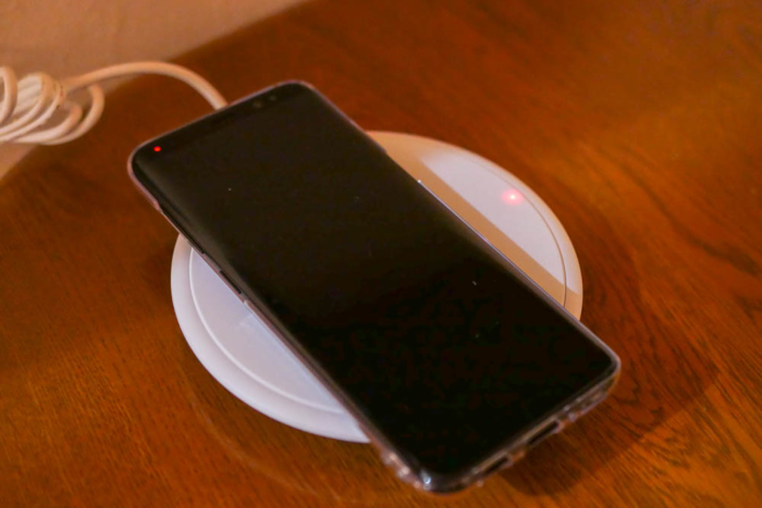 Galaxy S8充電中