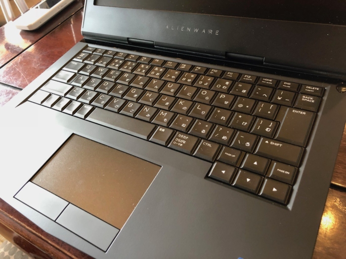 こだわりの非アイソレーションキーボード