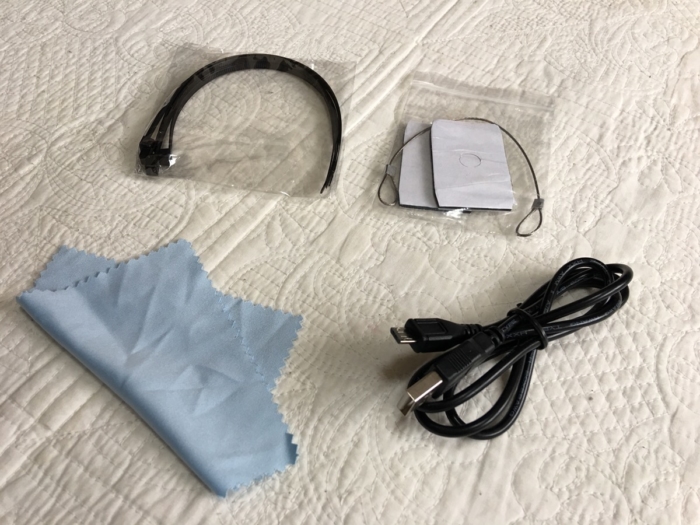 ハーネス、microUSBケーブル