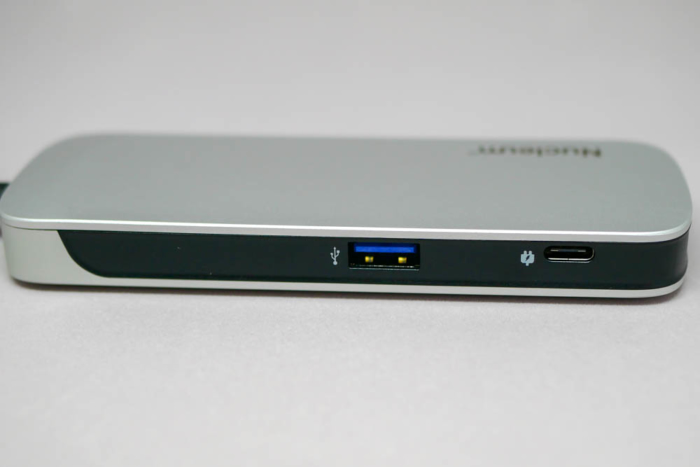 USB-AとUSB-PD対応のUSB-Type Cポート