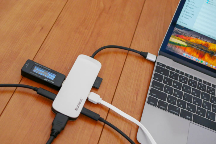 12インチMacBookに接続したNucleum