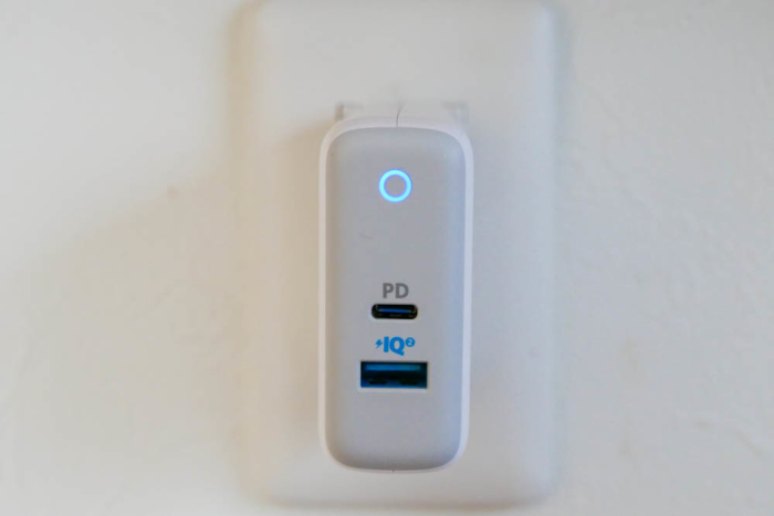 「Anker PowerPort ll PD」の通電状態
