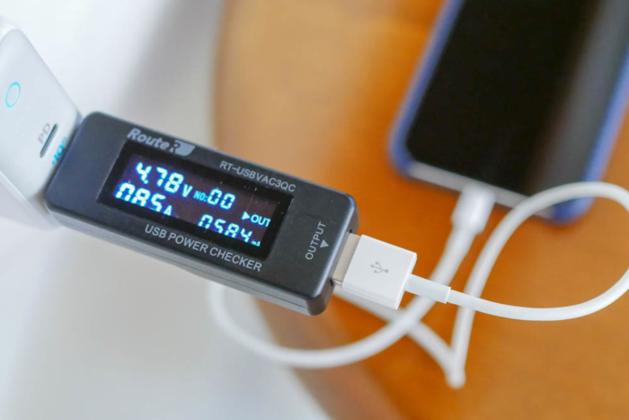 「Anker PowerPort ll PD」でiPhone Xを充電