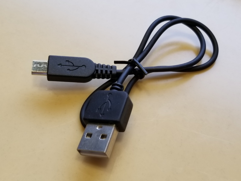 USBケーブル