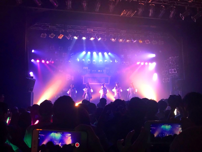 アイドルライブに日常的に行ってます