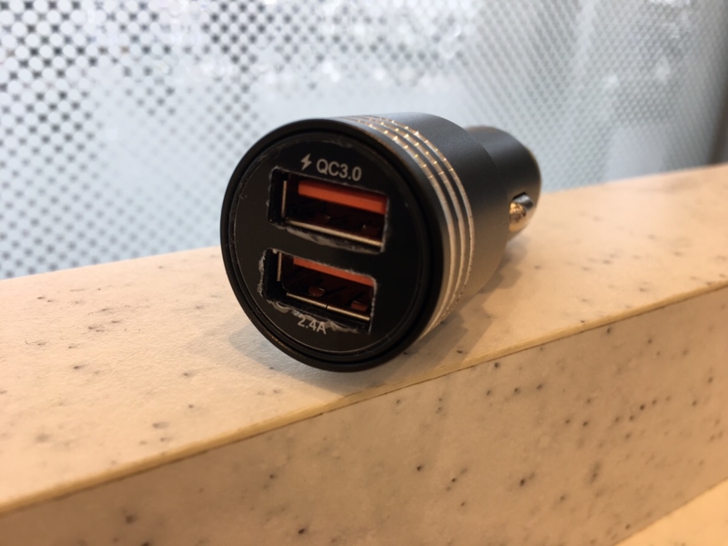 シガーソケット充電器