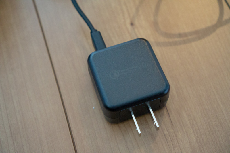 「Flex 10Wワイヤレス充電パッド EA1201S」のACアダプタ