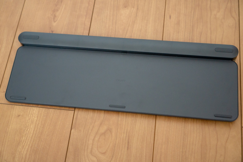 CRAFTワイヤレスキーボード裏面