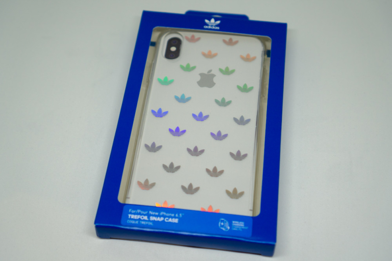 adidas Originals Clear Case iPhone XS Max Trefoils colorfulのパッケージ表面