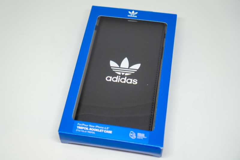 adidas Originals TPU Booklet Case BASIC iPhone XS Maxパッケージ前面